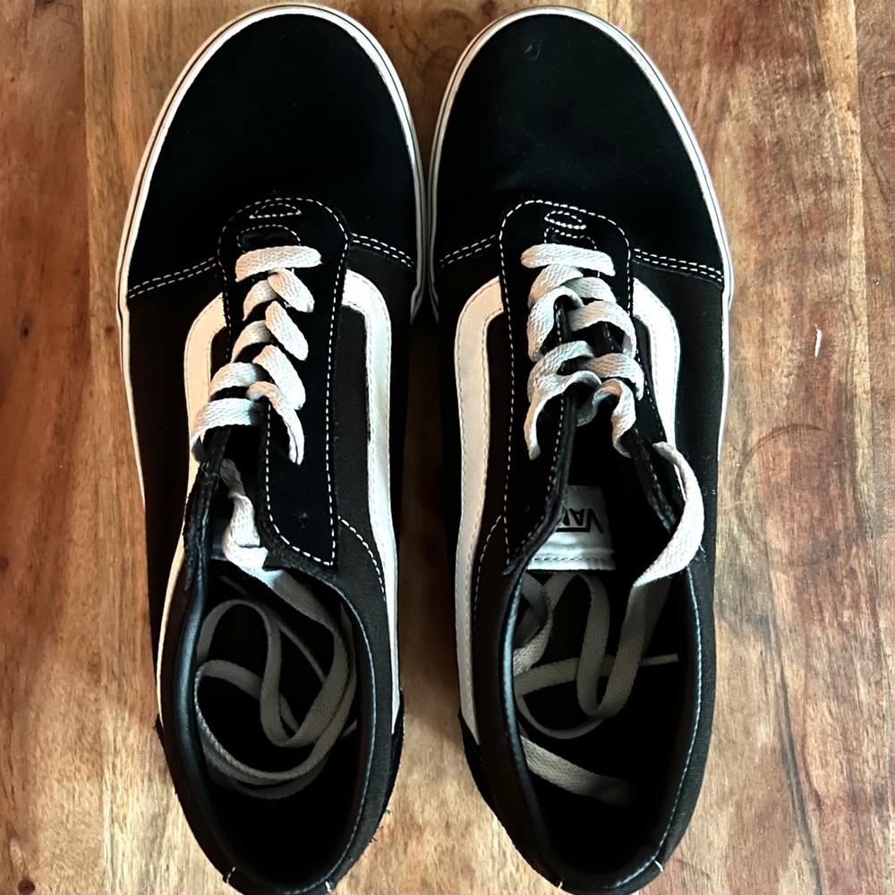 VANS Off the Wall // 1 pair suede skateboard sneaker shoe Women’s 9 - Picture 8 of 9
